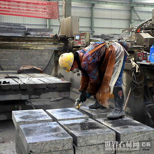 車間打磨石材