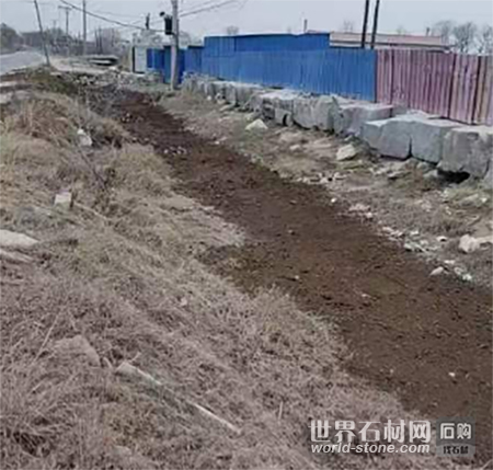 廢水溝被新土掩埋